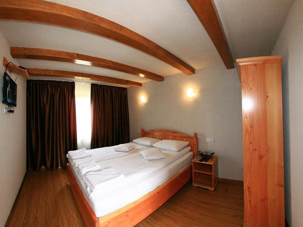 Lodge La 5 Casute