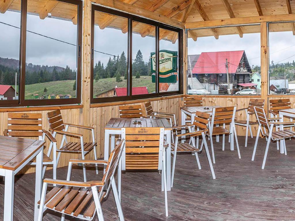 Lodge La 5 Casute